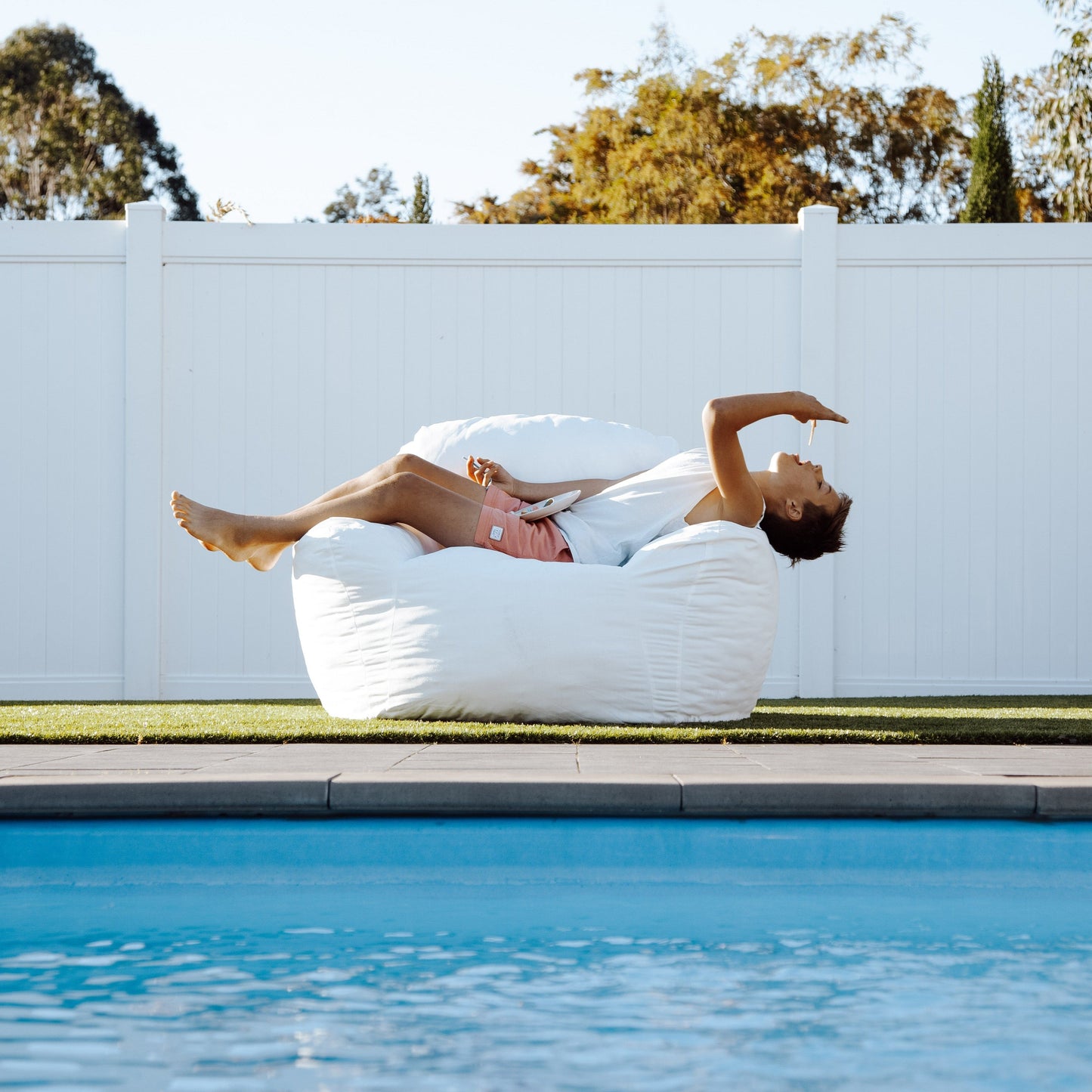 Outdoor DreamPod® Chair - White