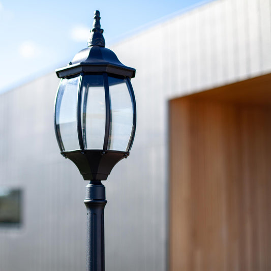 Victorian Garden Lamp Post - Black