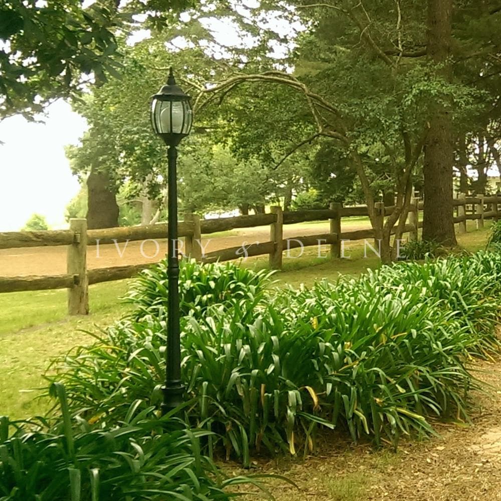 Victorian Garden Lamp Post - Black